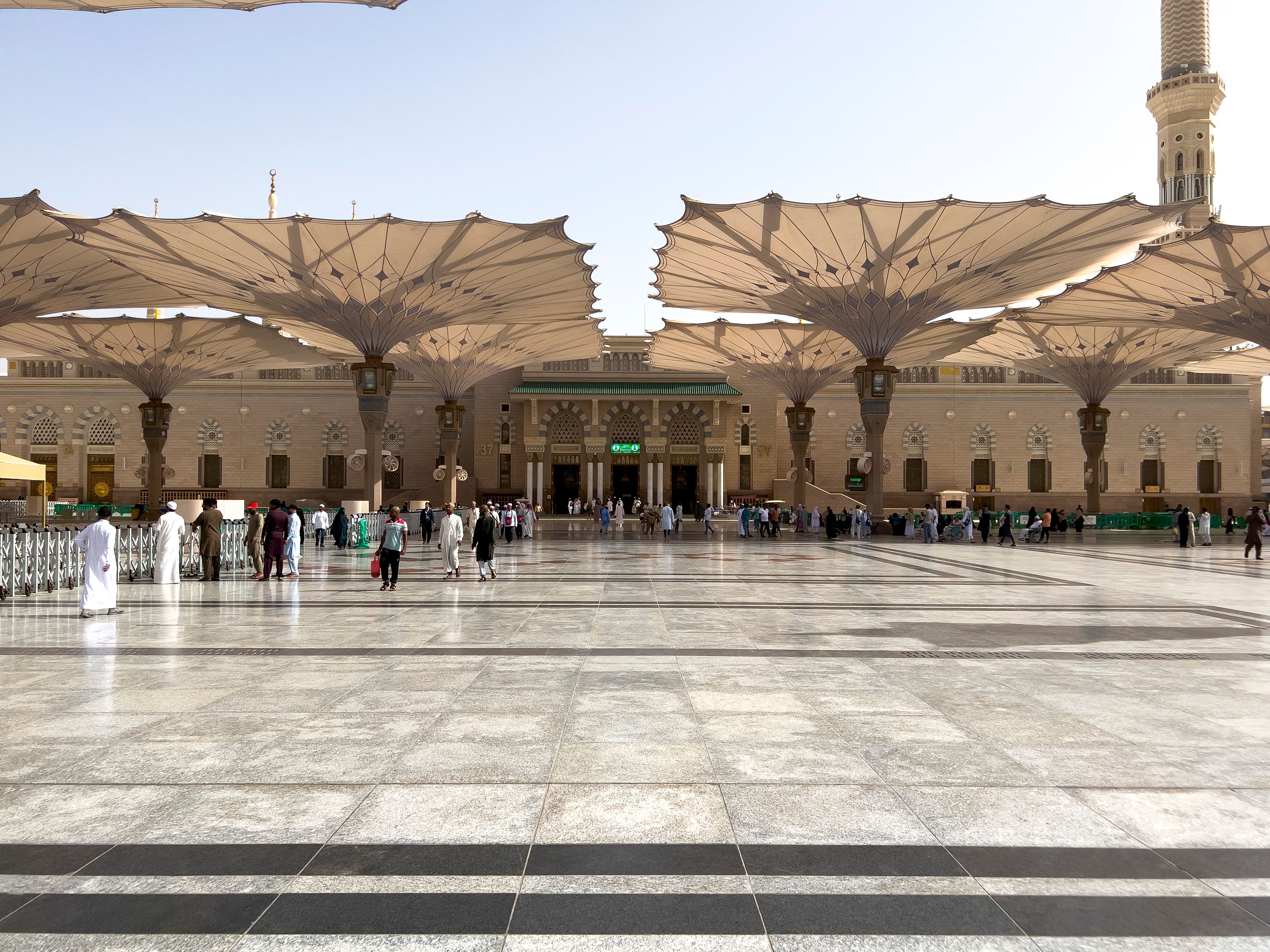 An aerieal view of the Prophet's mosque with its umbrellas, minarets and the Green Dome showing